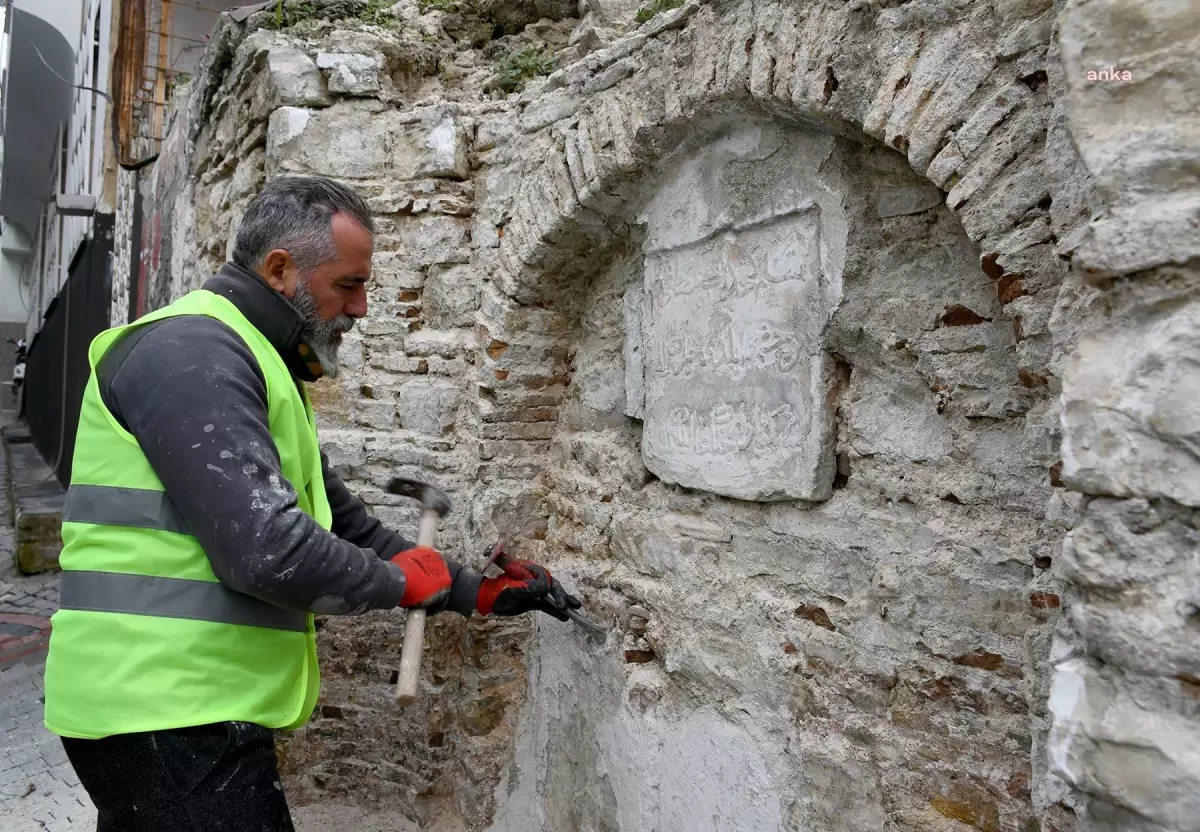 Kuşadası Belediyesi, Kentteki Tarihi Çeşmeleri Restore Ediyor