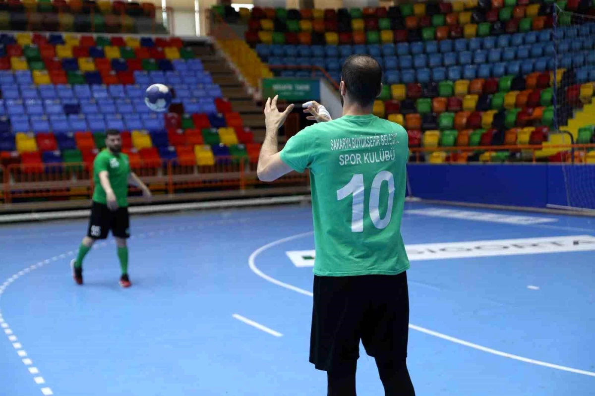 Sakarya Büyükşehir Hentbol\'un yarı finalde rakibi Beykoz: Türkiye Kupası\'na adım adım