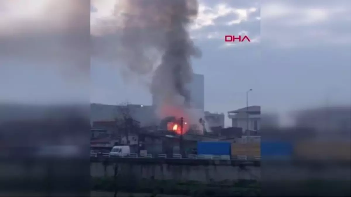 SAMSUN\'DA MOBİLYA İMALATHANESİNDE YANGIN