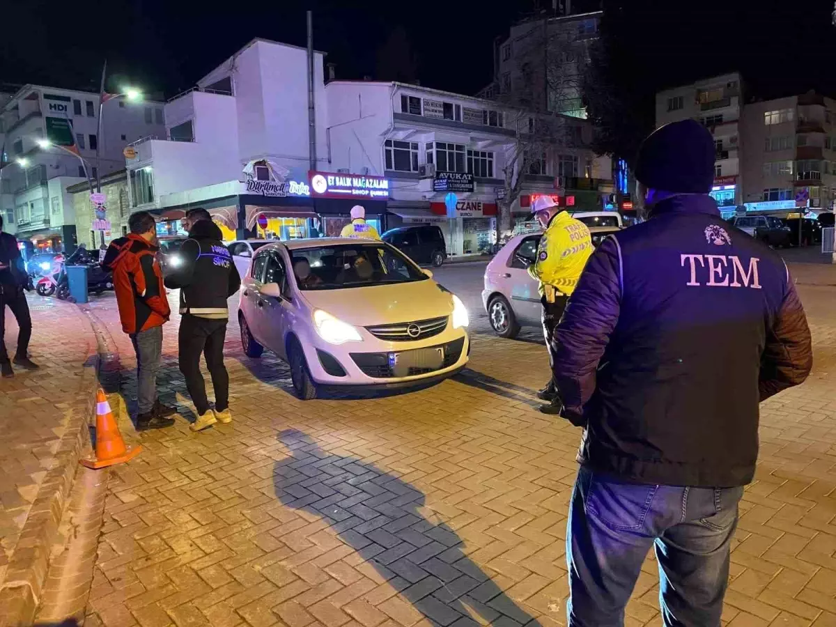 Sinop\'ta \'güven-huzur\' uygulamasında 4 hükümlü yakalandı