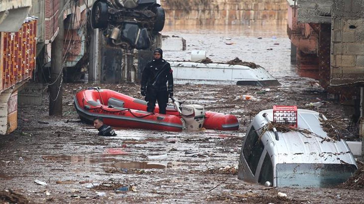 Son Dakika: Şanlıurfa ve Adıyaman'daki sel felaketinde hayatını kaybedenlerin sayısı 15'e yükseldi
