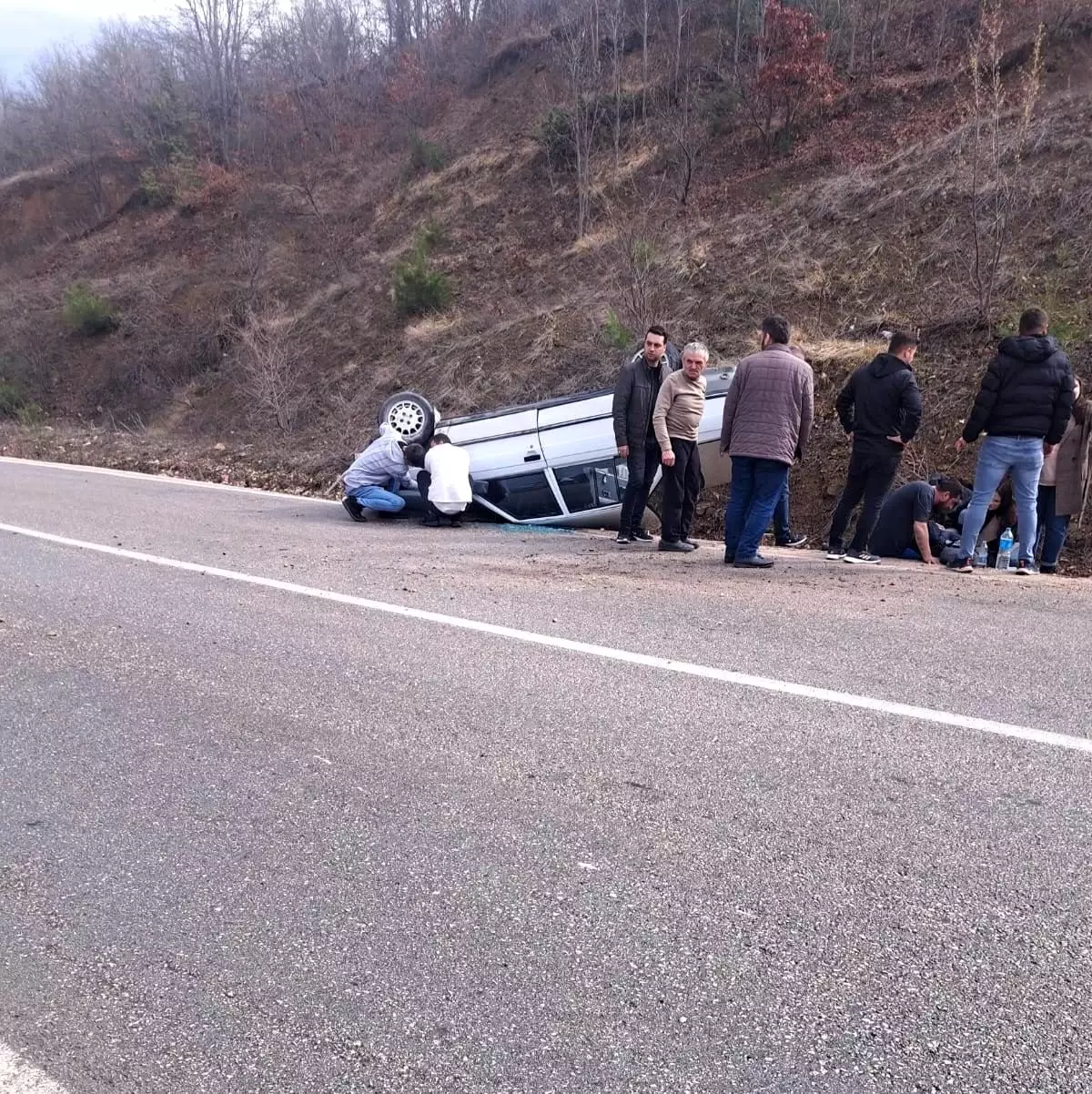 Tokat\'ta kontrolden çıkan otomobil ters döndü: 2 yaralı