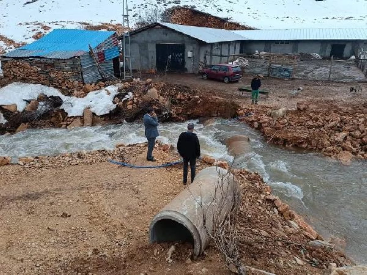 Tunceli\'de sağanak hayatı olumsuz etkiledi