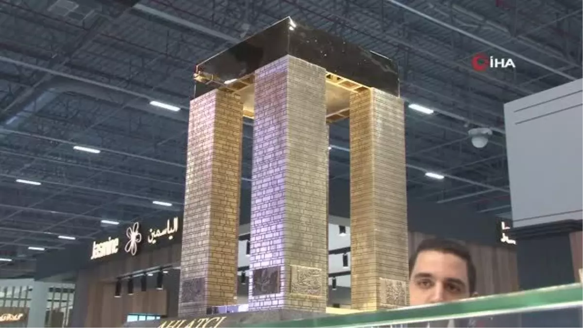 18 Mart Çanakkale Zaferi'nin yıldönümünde saf altından 'Şehitler Anıtı' yapıldı