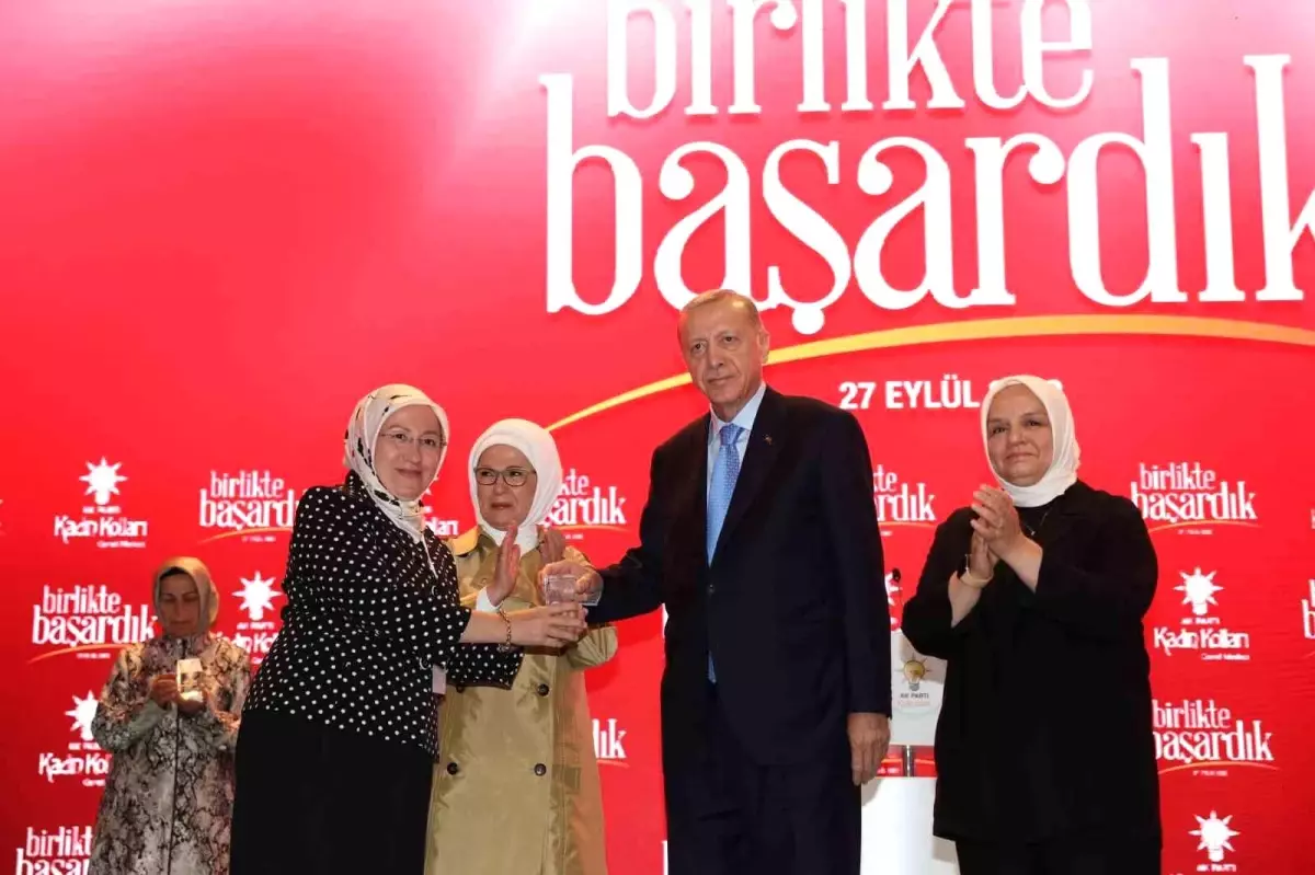 Efsane Başkan Demet Pilevneli, AK Parti\'den milletvekili aday adaylığı başvurusunda bulundu