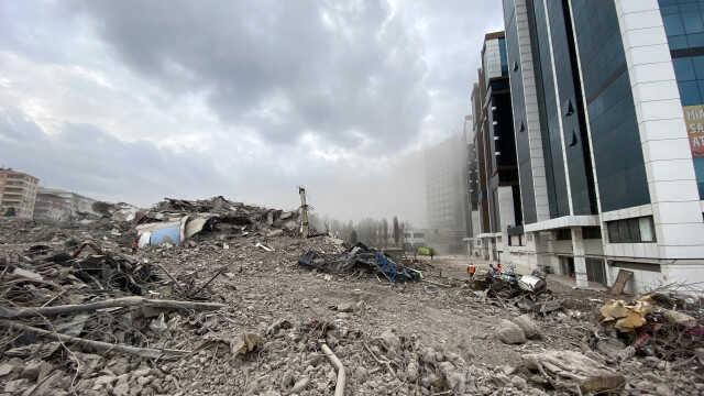 Galeria Sitesi ile ilgili ifade veren müteahhit: Yumuşak zemine denk geldim, vazgeçtim Galeria Sitesi ile ilgili ifade veren müteahhit: Yumuşak zemine denk geldim, vazgeçtim