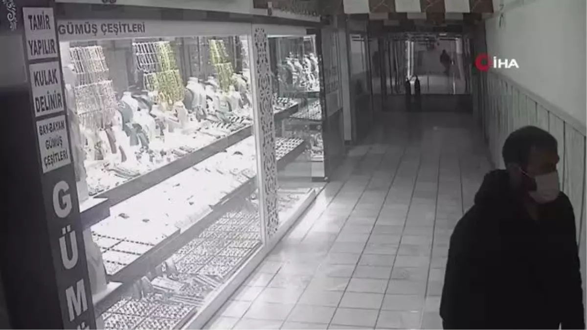 \'Havale yaptım\' diyerek kuyumcuları dolandıran şüpheli yakalandı
