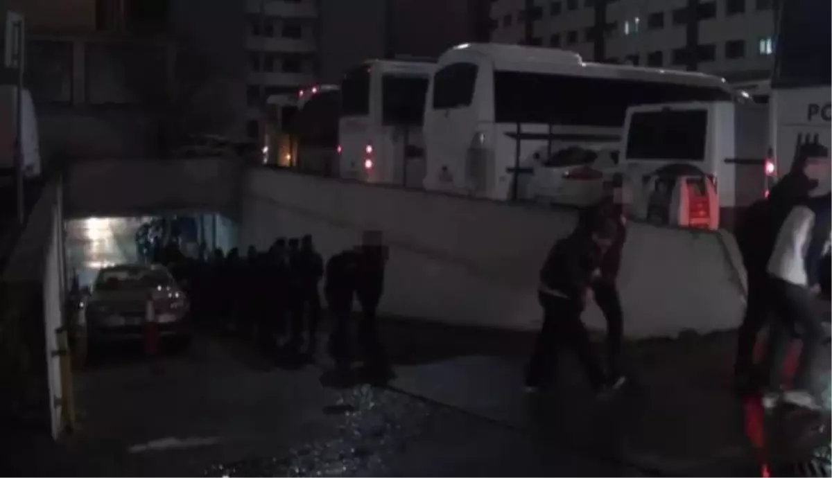 İstanbul\'daki \'Kökünü Kurutma Operasyonu\'nda Gözaltına Alınan 161 Şüpheli Adliyeye Sevk Edildi