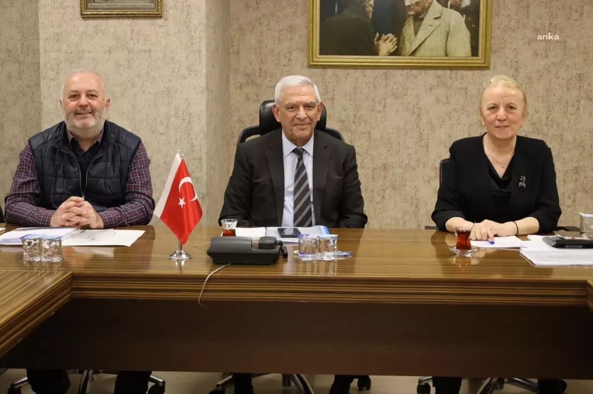 İzmit Belediyesi\'nde en düşük işçi maaşı 16 bin 800 lira oldu