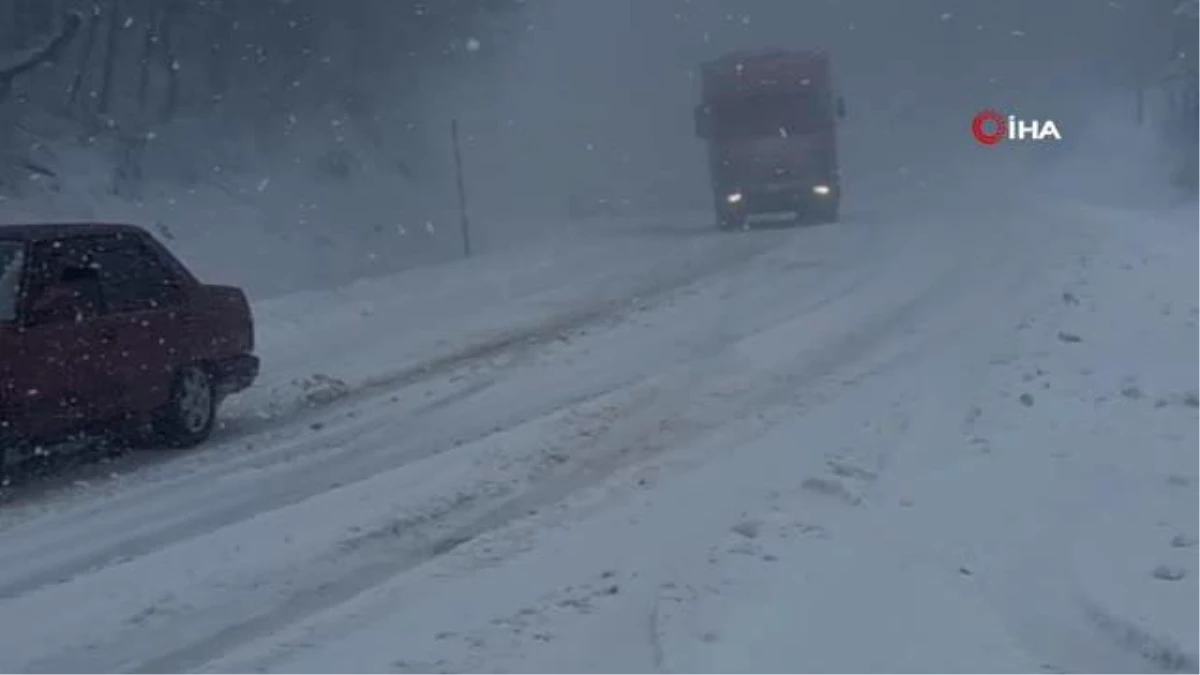 Kütahya\'da Domaniç Dağ Yolu kara teslim