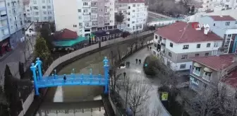 Porsuk Çayı kahverengiye büründü