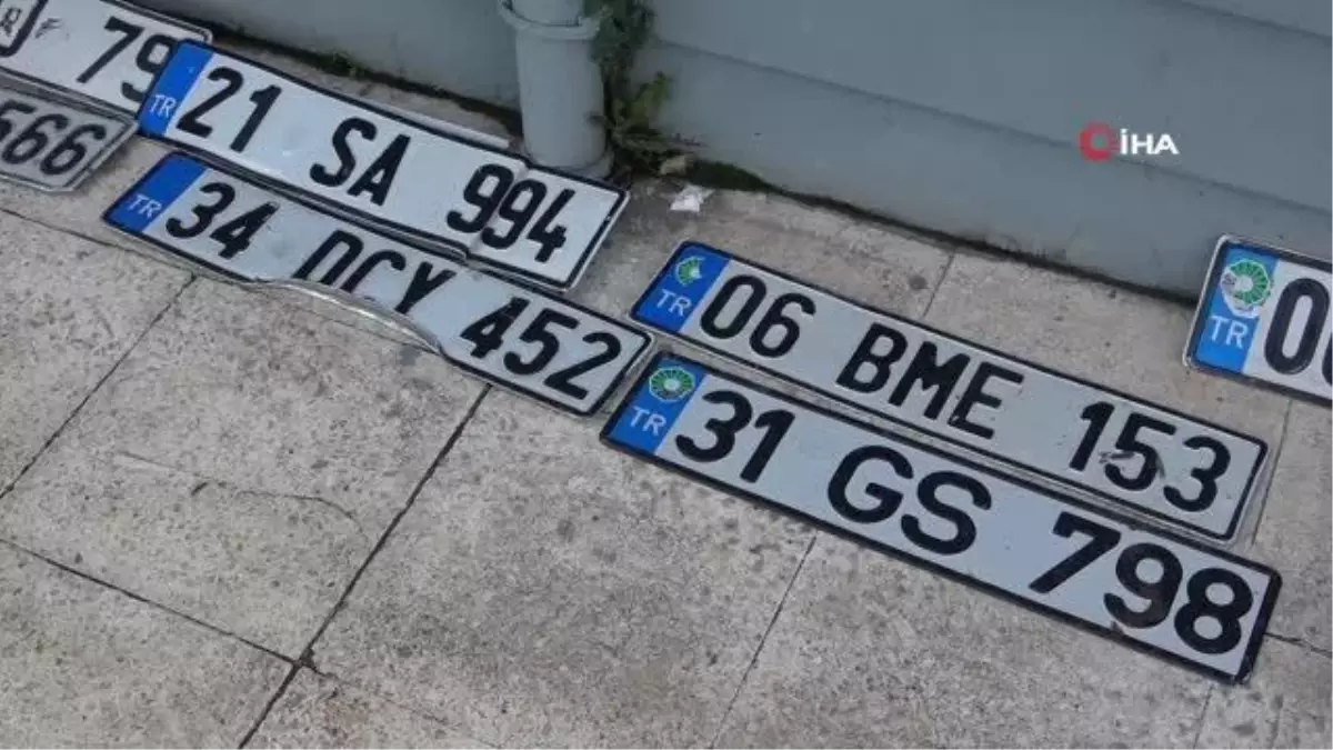 Sele kapılan plakalar sahiplerini bekliyor