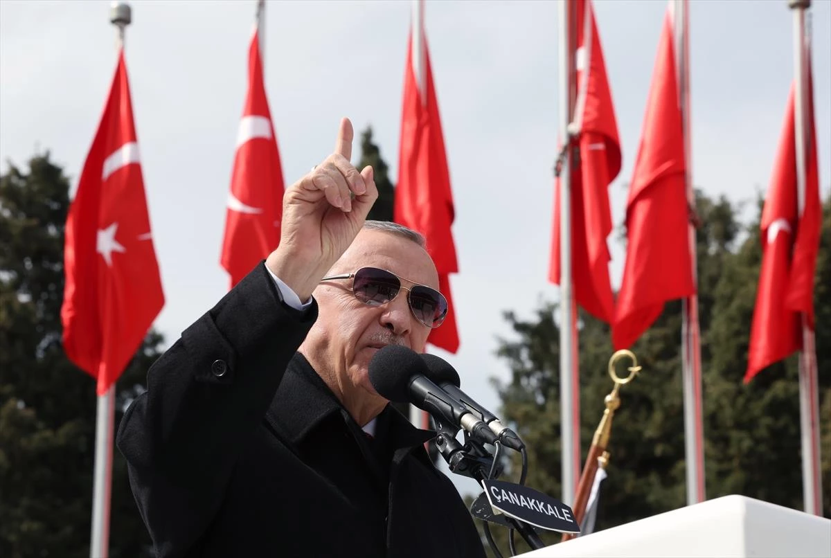 Cumhurbaşkanı Erdoğan, Çanakkale\'den dünyaya seslendi: Türkiye küllerinden yeniden doğacak kapasiteye sahiptir