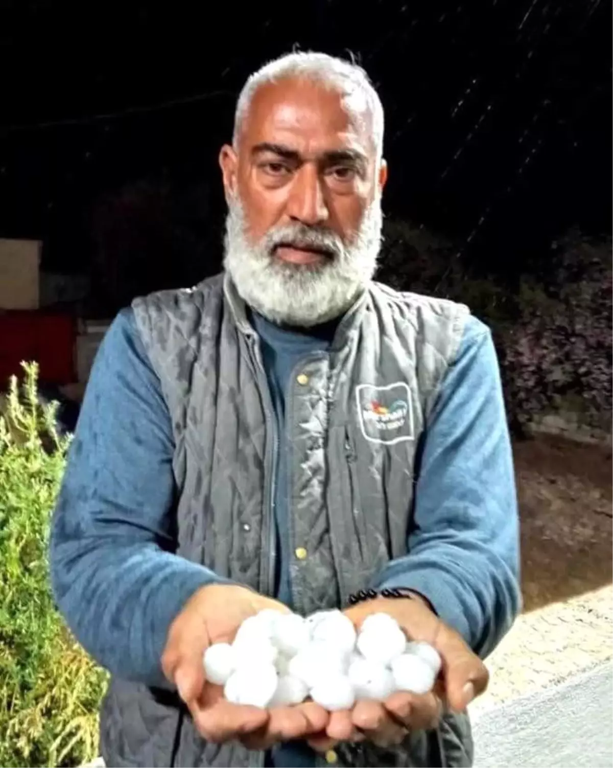 Kilis\'te ceviz büyüklüğünde dolu yağdı, ürperten görüntüler kameraya yansıdı