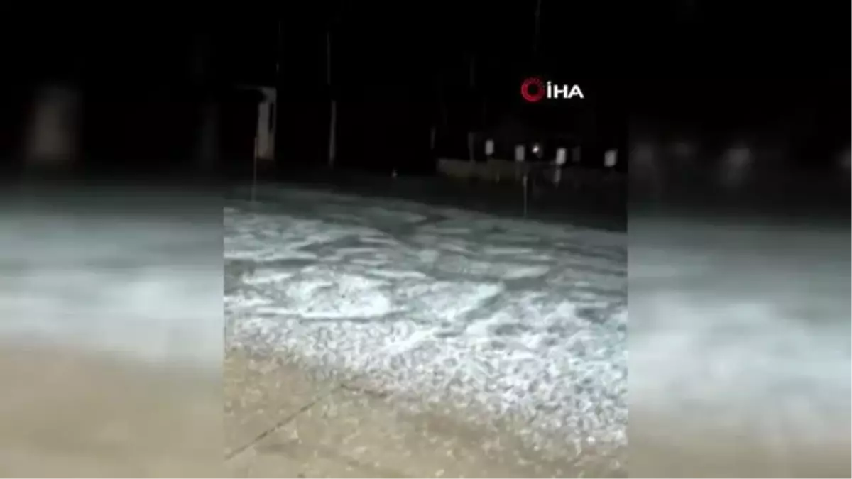Kilis\'te ceviz büyüklüğünde dolu yağdı, ürperten görüntüler kameraya yansıdı