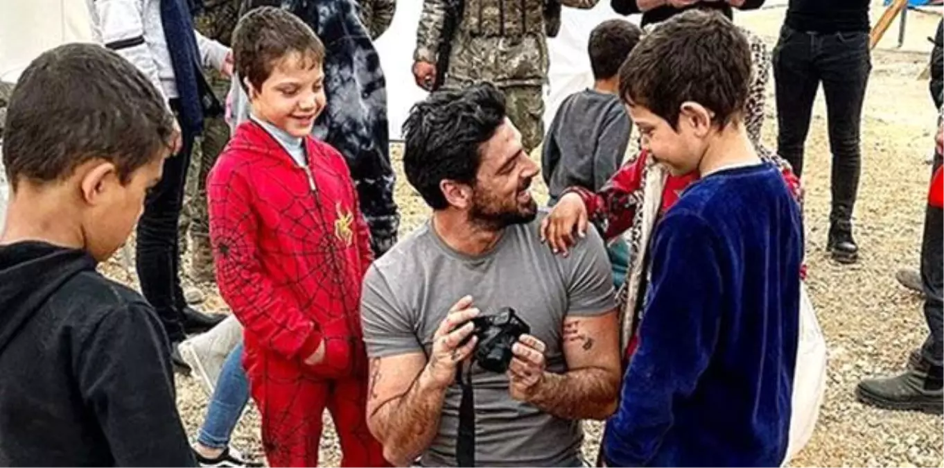 Michele Morrone... İTALYAN OYUNCU DEPREM BÖLGESİNDE!