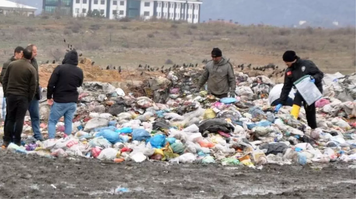 Bu nasıl vicdansızlık! Çöpteki poşetin içinde kordon bağı kesilmemiş bir bebeğin cansız bedenine rastlandı