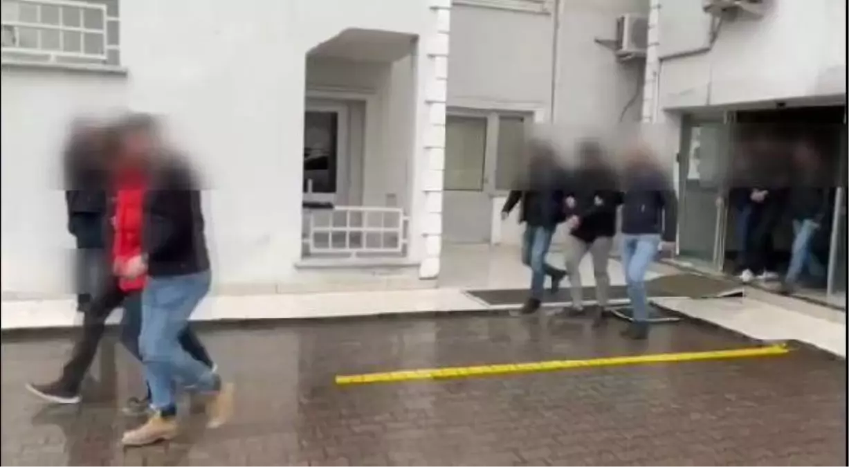 Sahte bungalov ilanlarıyla 180 kişiyi 300 bin TL dolandırdılar