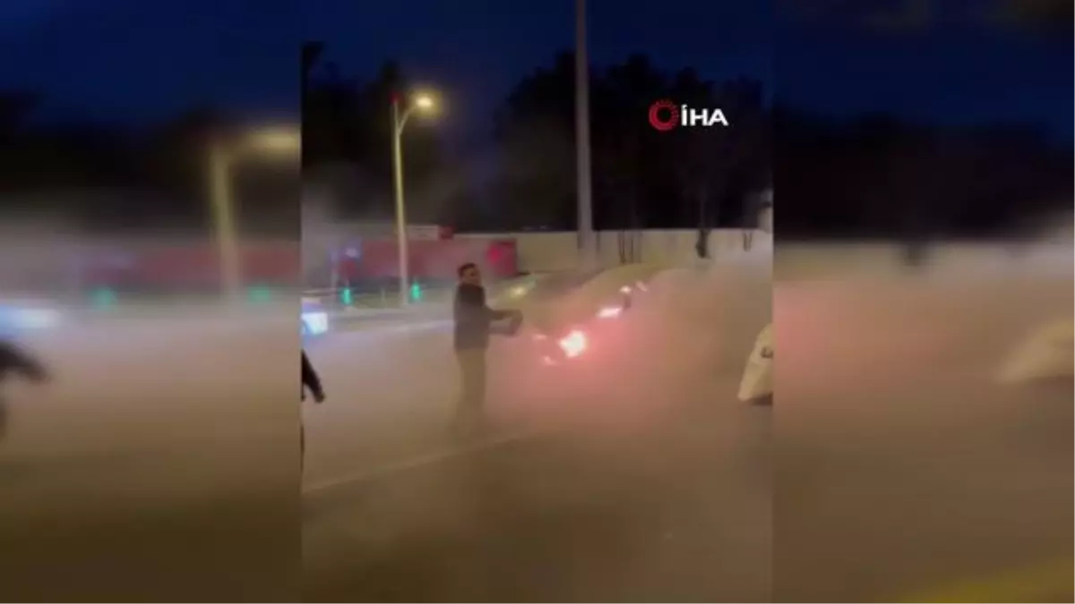 Seyir halindeki araç alevlere teslim oldu