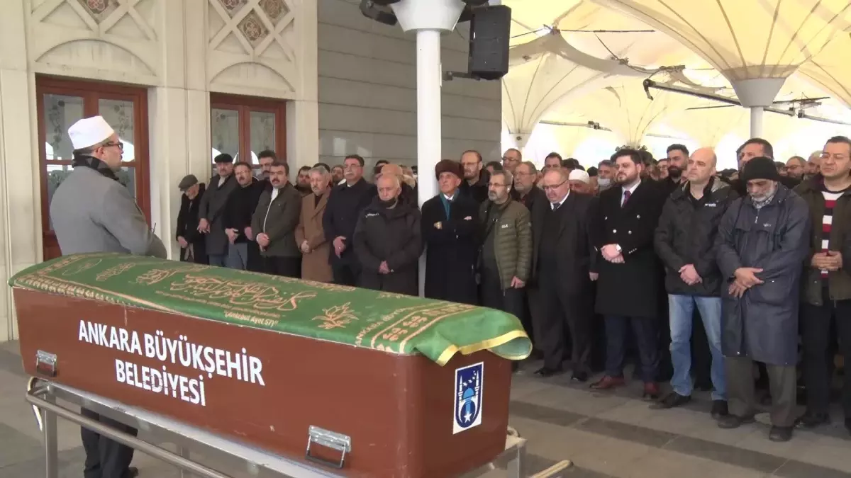 Btp\'nin Kurucu Genel Başkanı Ata Selçuk, Son Yolculuğuna Uğurlandı