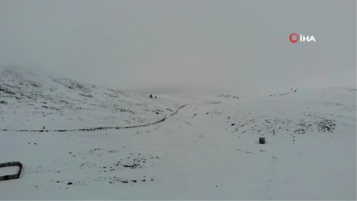 Erzincan\'ın yüksek kesimlerinde kar yağışı etkili oluyor