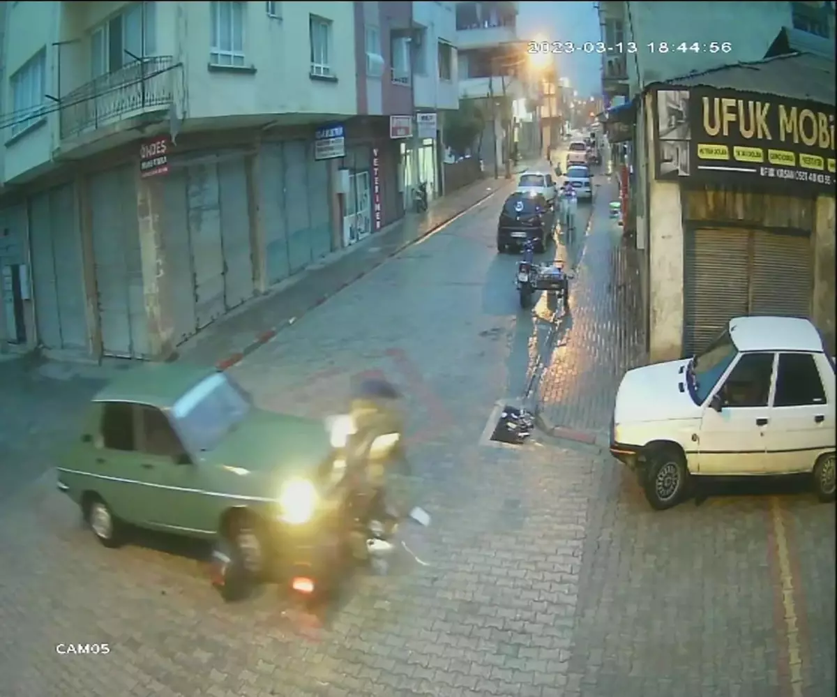 Önce çarptı sonra öperek teselli etmeye çalıştı