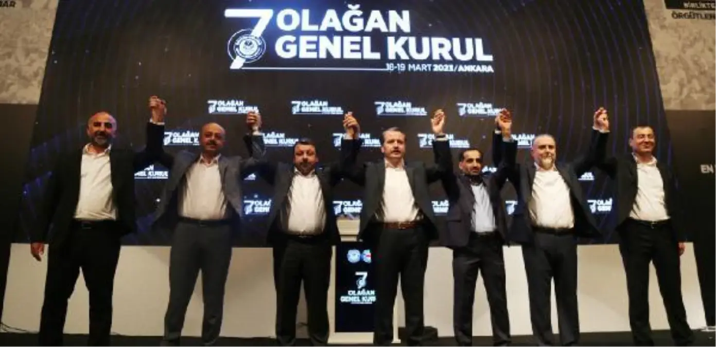 Ali Yalçın, Eğitim-Bir-Sen Genel Başkanlığı\'na yeniden seçildi