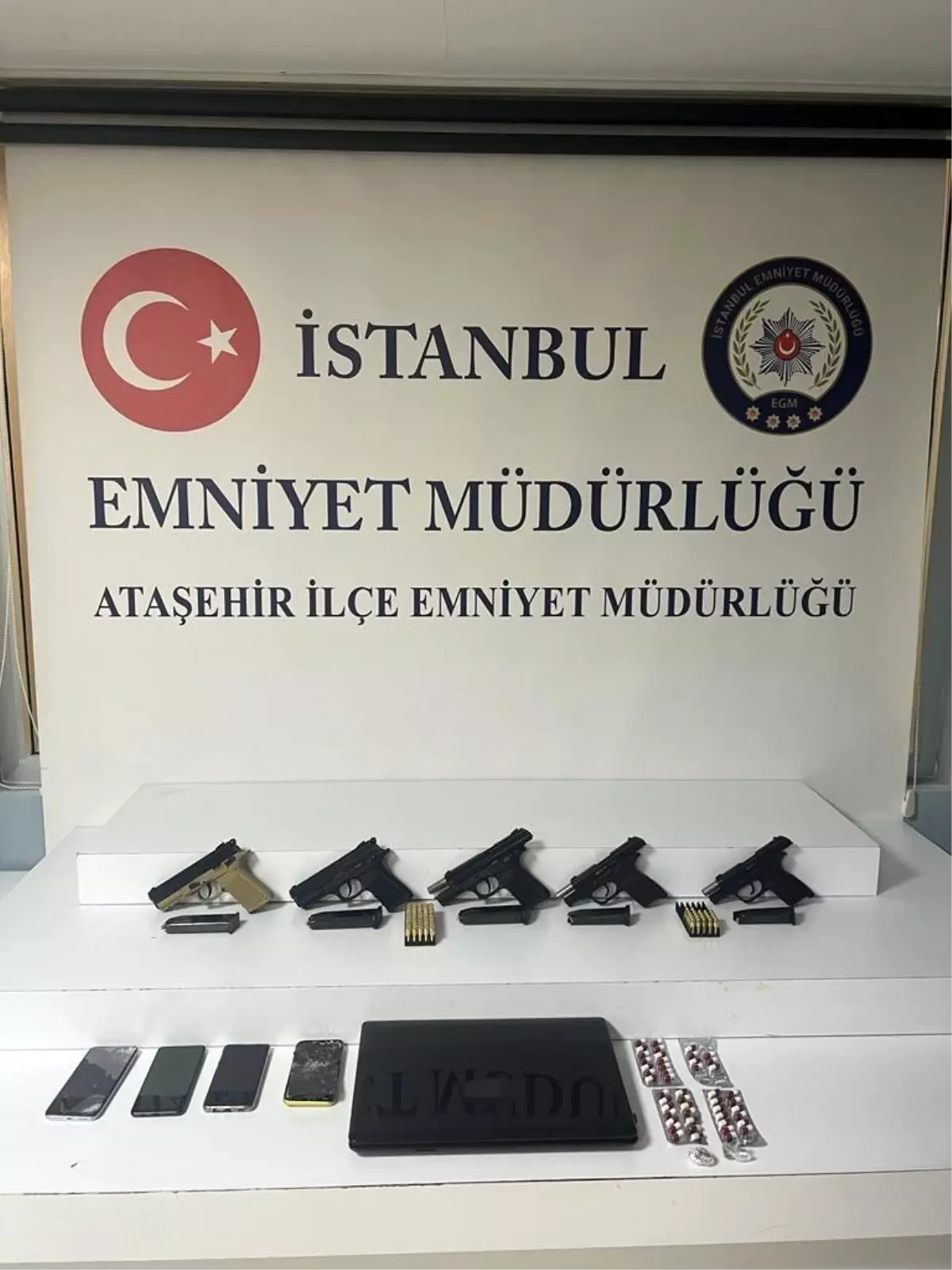 Ataşehir\'de silahlı çatışmaya giren gruptan 3\'ü tutuklandı