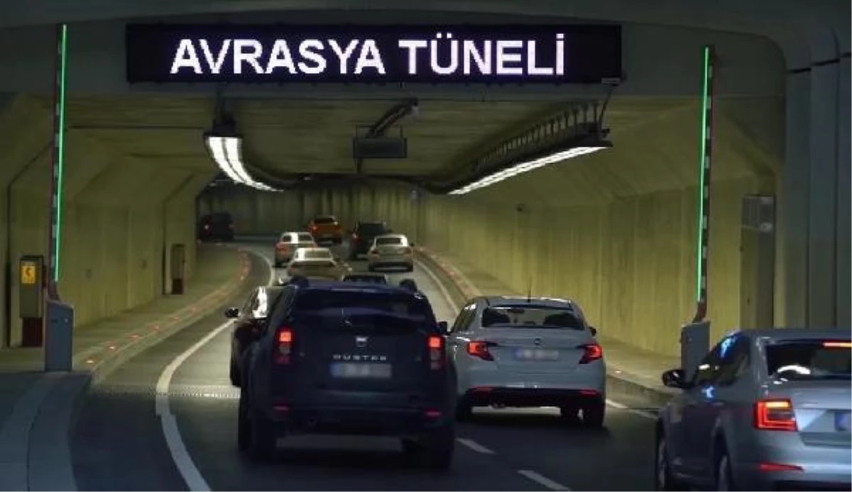 Bakan Karaismailoğlu: Avrasya Tüneli\'nde yılın en yüksek günlük geçişine ulaşıldı