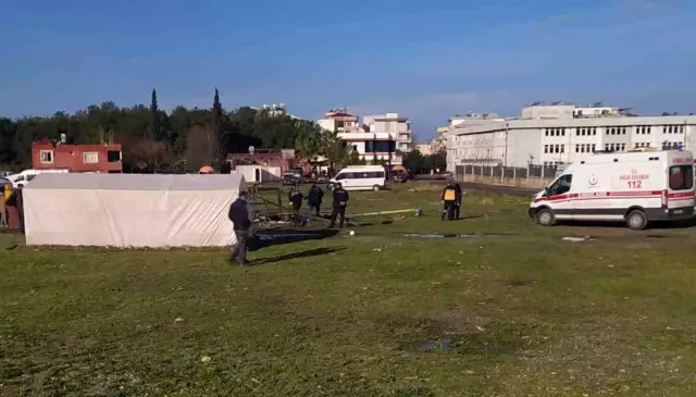 Depremzedelerin kaldığı çadırda yangın çıktı! 1 kişi öldü, 4 kişi hastanelik oldu