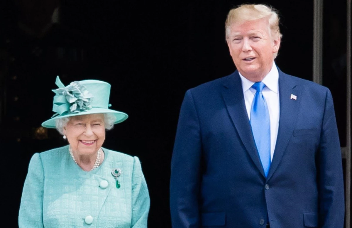 Donald Trump: \'Kraliçe II. Elizabeth bana yalakalık yapardı!\'