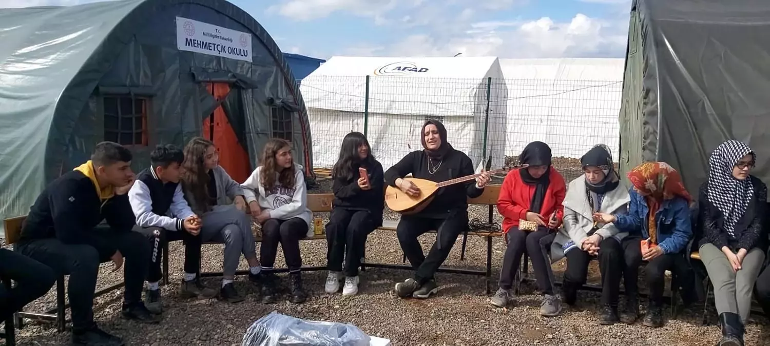 Hayır panayırında toplanan yardımlar sahiplerine ulaştı