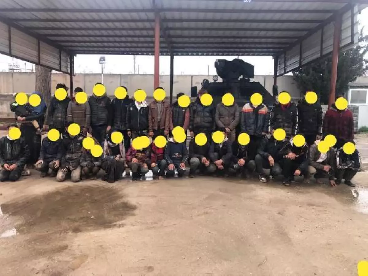 Kilis'te 30 kaçak göçmen yakalandı