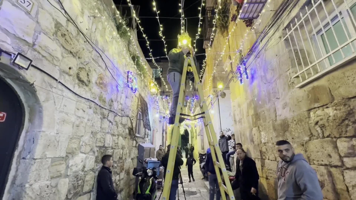 Kudüs\'ün Eski Şehri Ramazan Öncesinde Aydınlatıldı