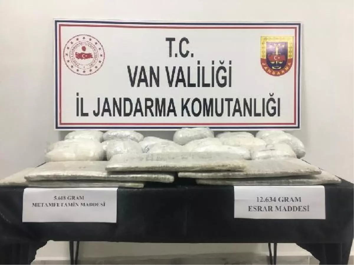 Mahalle mezarlığında 18 kilo 252 gram uyuşturucu ele geçirildi
