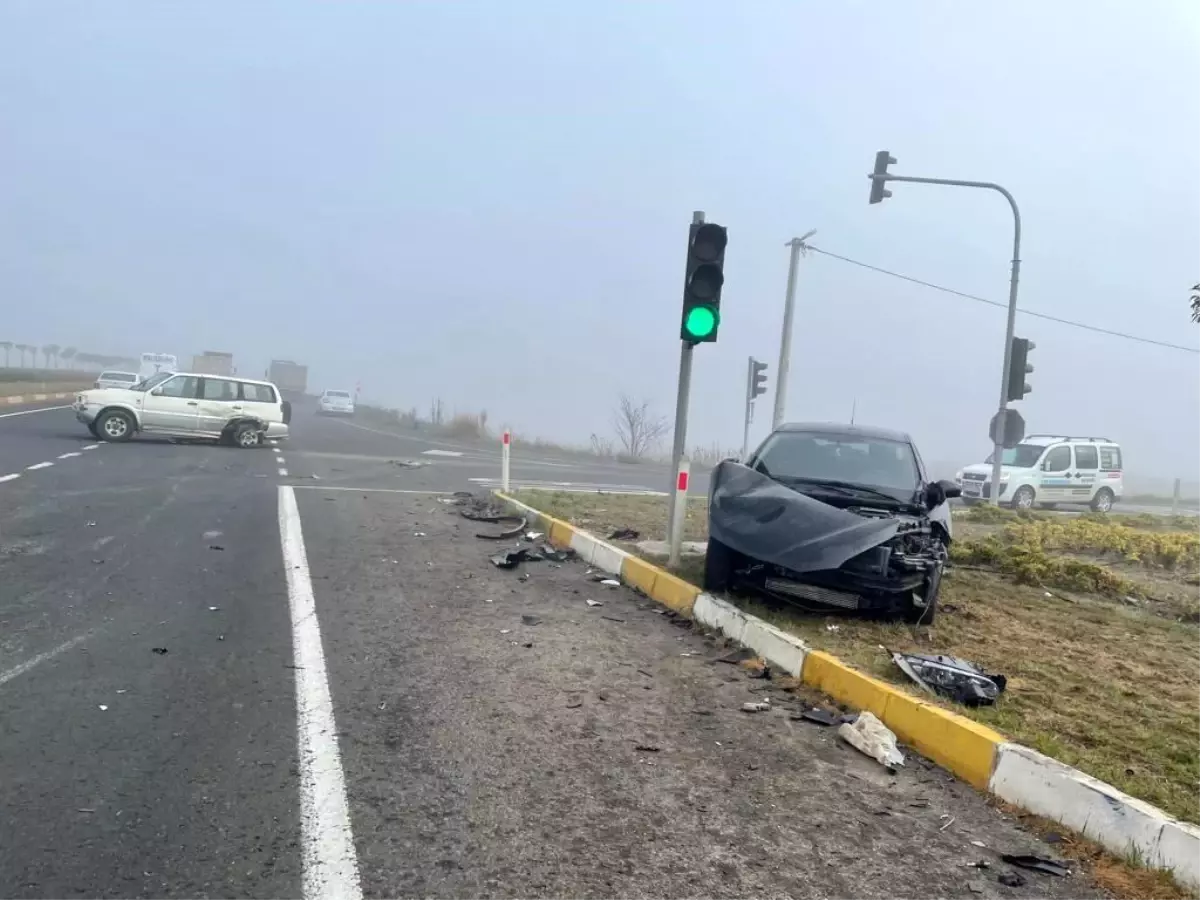 Muratlı Çevre Yolu\'nda trafik kazası: 2 yaralı