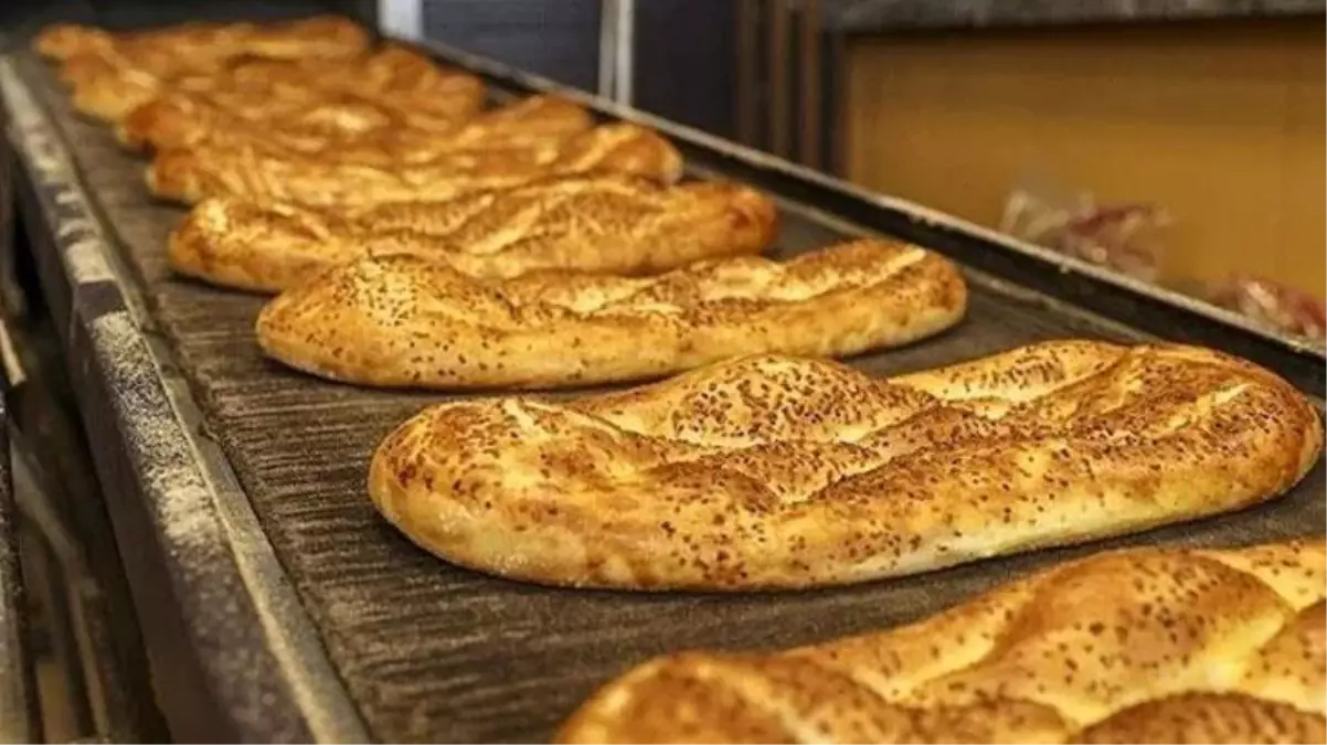 Türkiye genelinde 300 gramlık Ramazan pidesinin fiyatı 10 TL olarak açıklandı