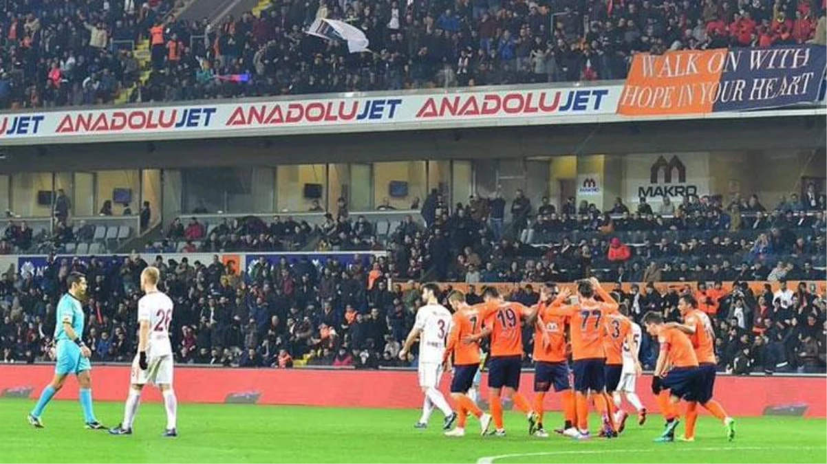 İstanbul\'da ilk görüşme yapıldı! Göztepe\'den sonra Süper Lig devi de satılıyor