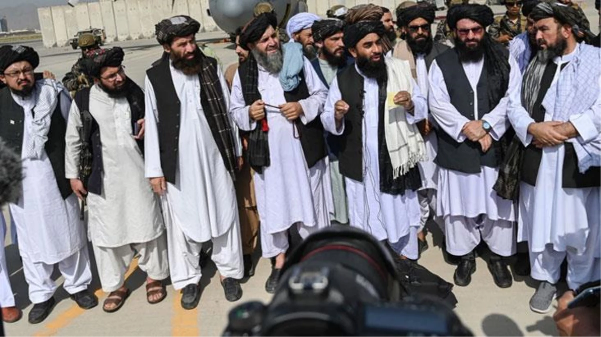 Taliban bile \'liyakat\' vurgusu yaptı! Akrabalar devlet kurumlarına atanamayacak