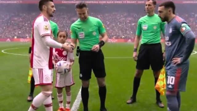 Tarihe geçecek görüntü! Hava atışı sırasında Tadic'e Orkun Kökçü'den olay tepki