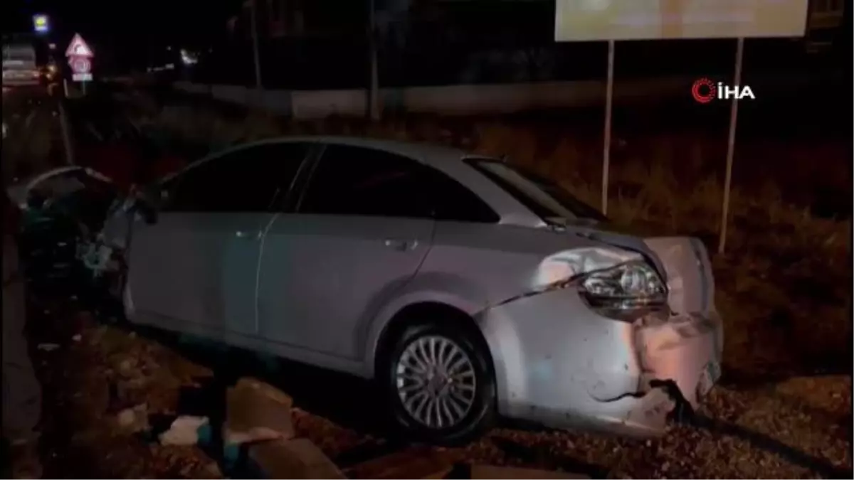 Tırla çarpışan otomobil hurda yığınına döndü: 2 yaralı