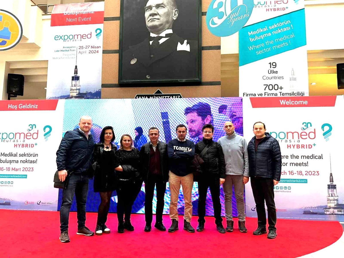 ZBEÜ Hastanesi Yönetimi 30. Expomed Eurasia\'ya katıldı