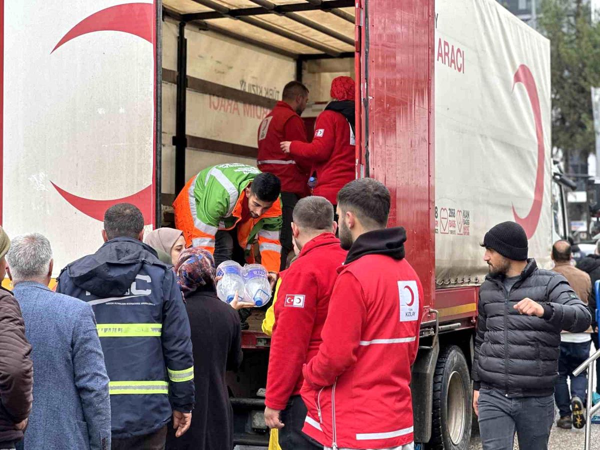 Adıyaman\'da her gün 50 ton içme suyu dağıtılıyor