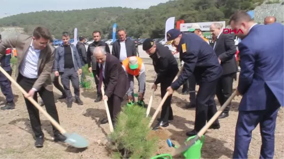 ÇANAKKALE\'DE \'6 ŞUBAT DEPREM ŞEHİTLERİ ORMANI\' OLUŞTURULDU