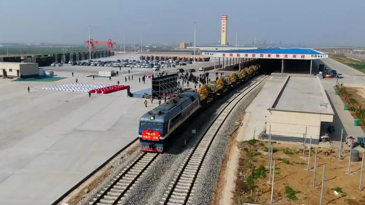 Çin\'in Bir Şehrinden Daha Avrupa\'ya Doğrudan Yük Treni Seferleri Başladı