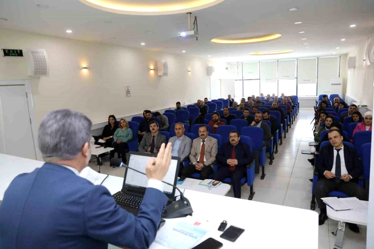 İpekyolu\'nda "Kamu İhale Kanunu ve Devlet İhale Kanunu" eğitim semineri
