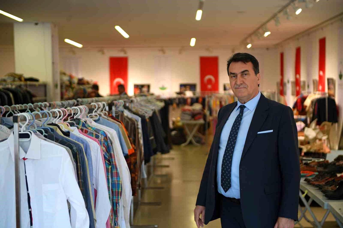 Sevgi Mağazası depremzede vatandaşlara kucak açtı