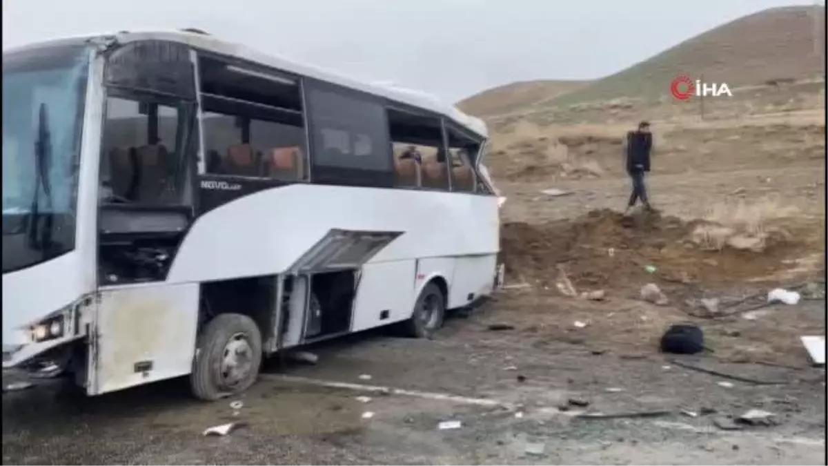 Sporcuları taşıyan midibüs devrildi: Çok sayıda yaralı var