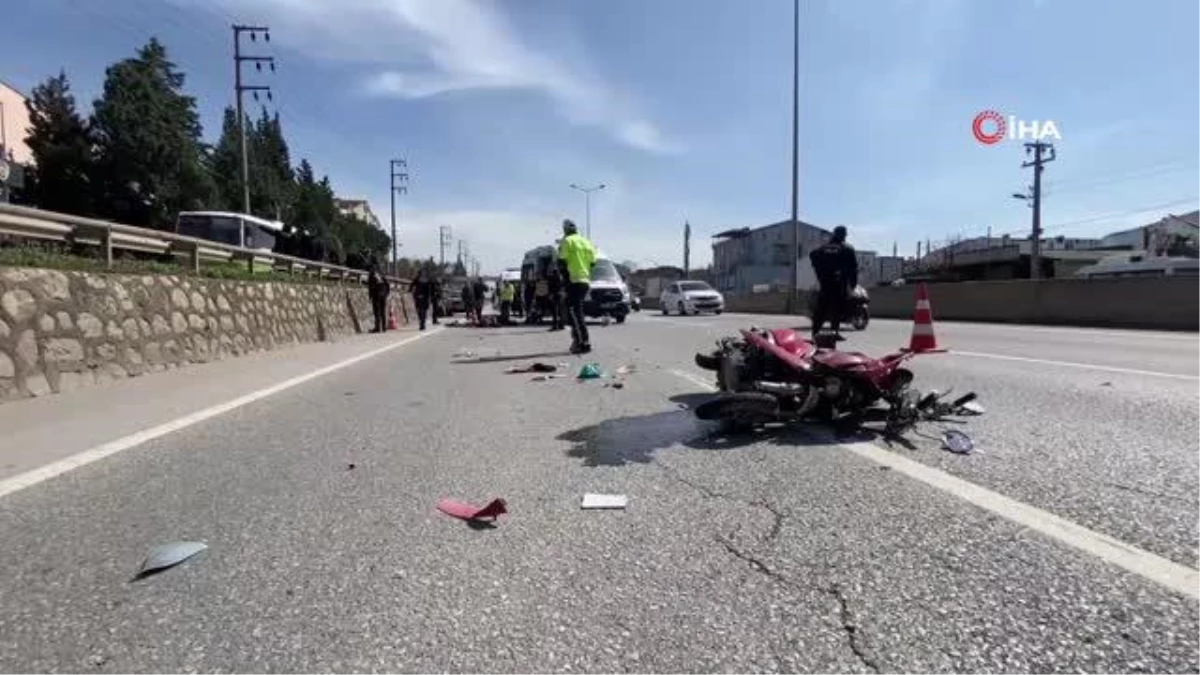Tır dorsesinin altına yuvarlanan motosiklet sürücüsü hayatını kaybetti