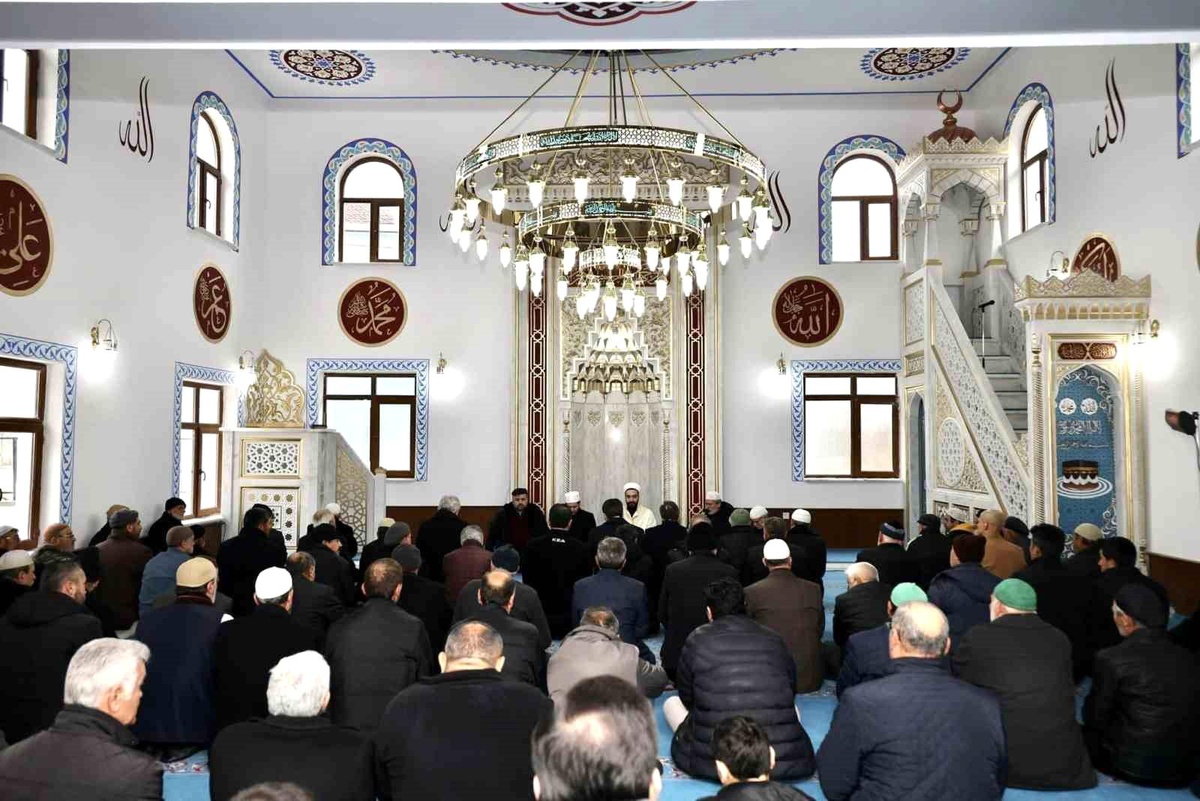 Vali Kızılkaya Söğüt\'te cami açılışına katıldı